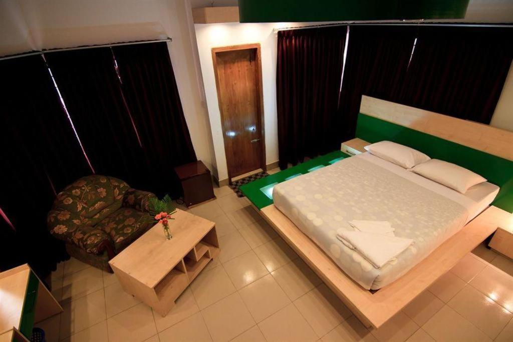 Hotel Tropical Daisy Dhaka Zewnętrze zdjęcie