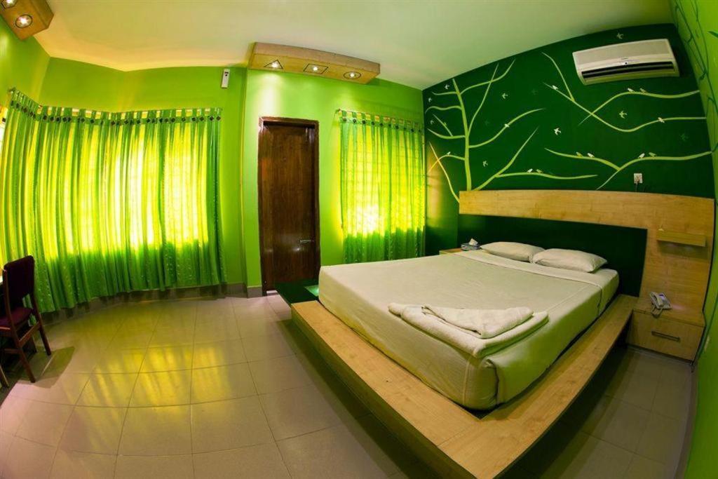 Hotel Tropical Daisy Dhaka Zewnętrze zdjęcie