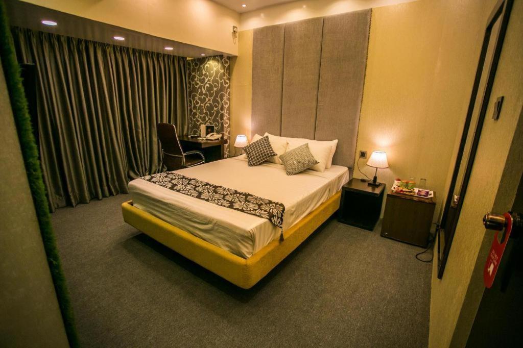 Hotel Tropical Daisy Dhaka Zewnętrze zdjęcie