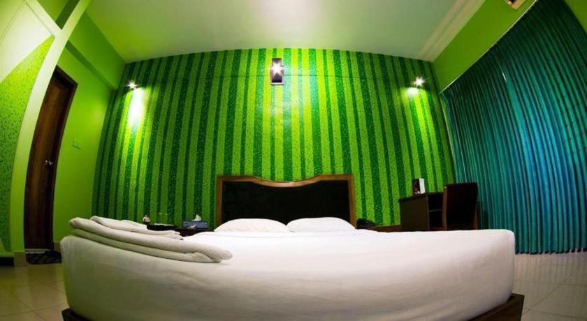 Hotel Tropical Daisy Dhaka Zewnętrze zdjęcie