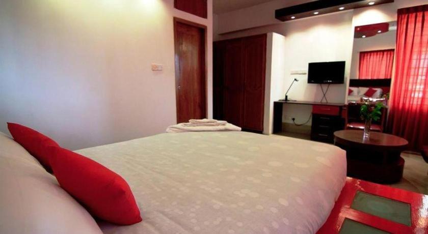 Hotel Tropical Daisy Dhaka Zewnętrze zdjęcie