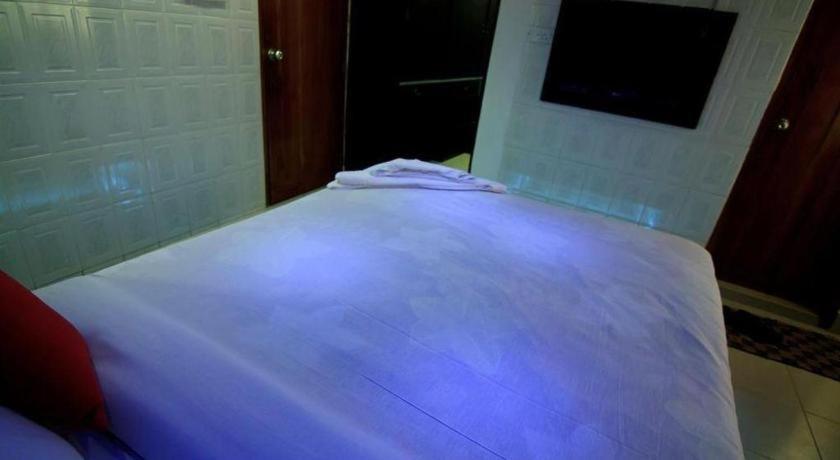 Hotel Tropical Daisy Dhaka Zewnętrze zdjęcie