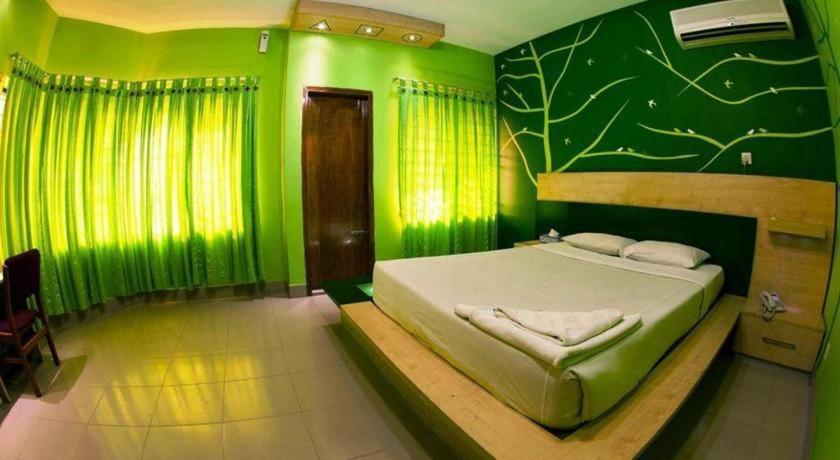 Hotel Tropical Daisy Dhaka Zewnętrze zdjęcie