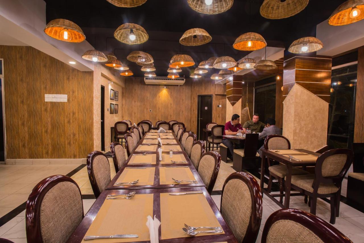 Hotel Tropical Daisy Dhaka Zewnętrze zdjęcie