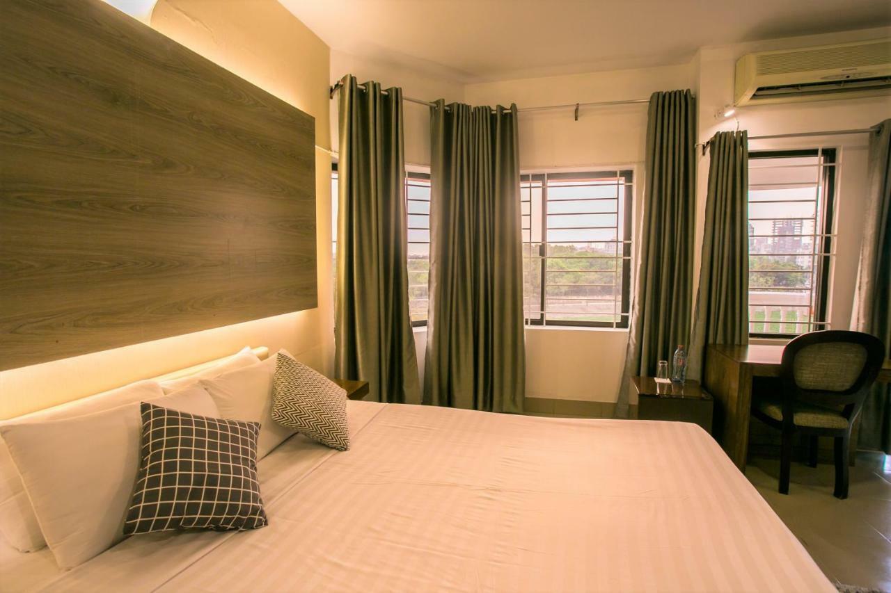 Hotel Tropical Daisy Dhaka Zewnętrze zdjęcie